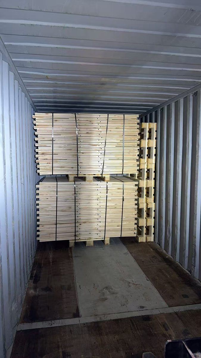 EPAL pallets being loaded into shipping container